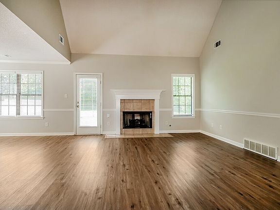 5th image of 7896 Jills Creek Dr