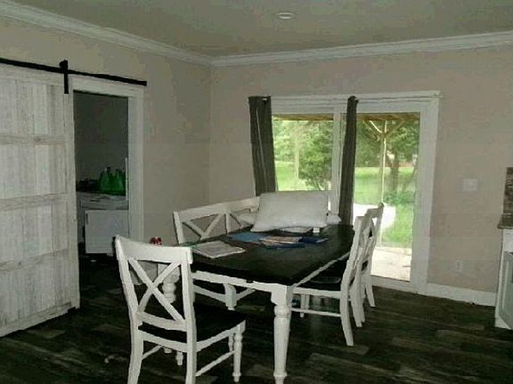 4th image of 325 Club Lake Rd