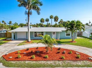 130 W Osceola Ln, Cocoa Beach, FL 32931
