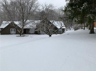 1 Burgundy Hill, Perinton, NY 14534