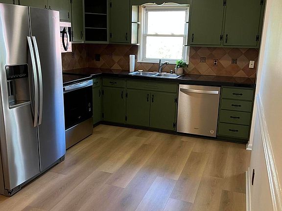4th image of 3762 Stanton Blvd