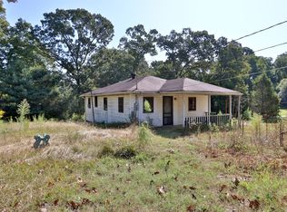 4696 Holland Dam Rd, Flowery Branch, GA 30542