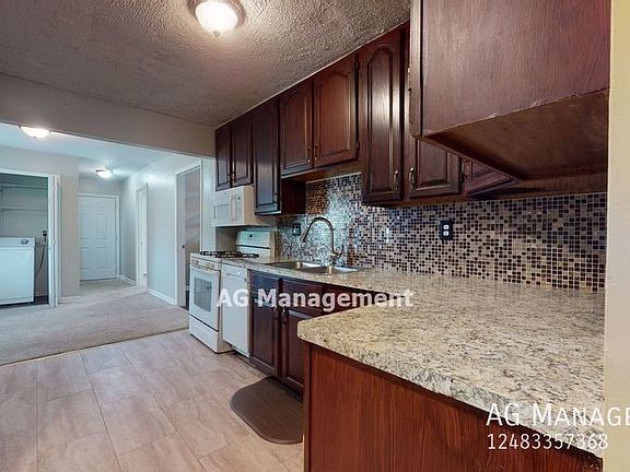 3rd image of 163 Euclid Ave