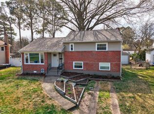 5529 Forest View Dr, Virginia Beach, VA 23455