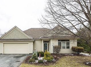 2 Apple Blossom Dr, West Lebanon, NH 03784