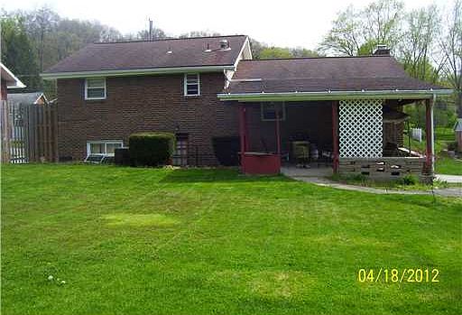 4th image of 2031 Holiday Park Dr