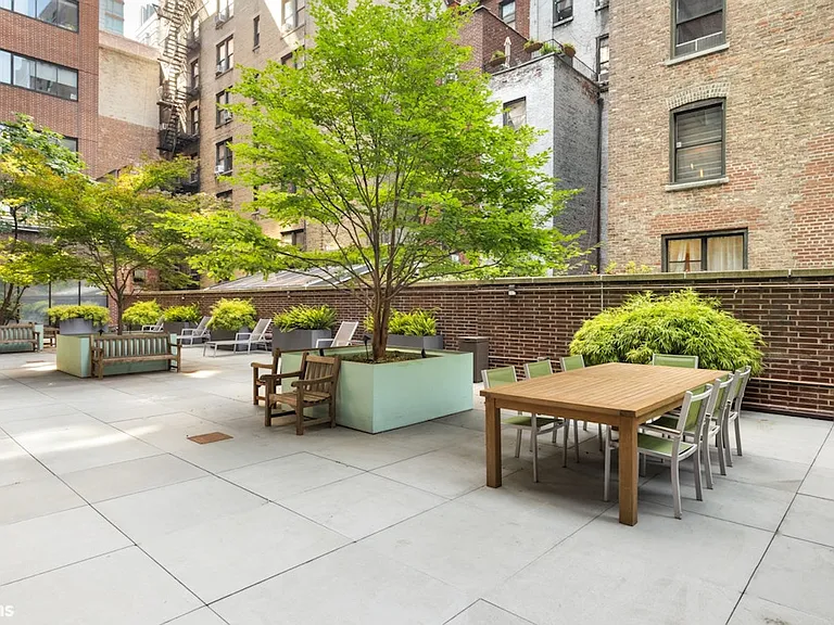 45 W 67th St #18A — Photo 11