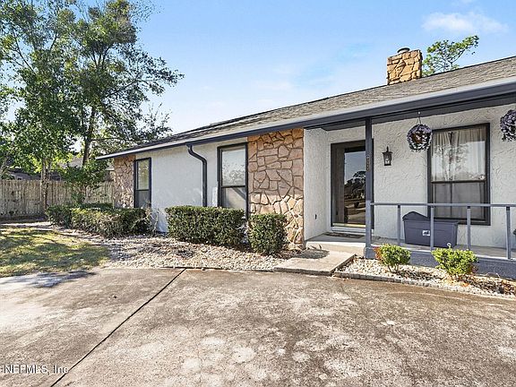 2nd image of 2551 RIDGECREST Avenue