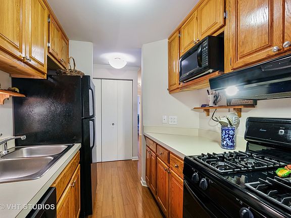 4th image of 560 Vine Ave APT 403