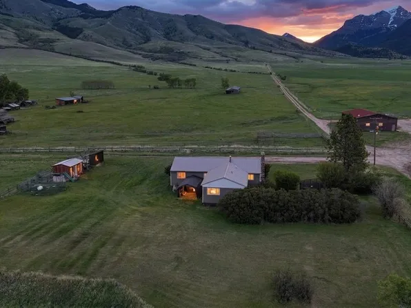 1 Carkeek Ln, Cameron, MT 59720