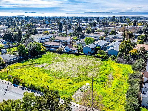 4th image of 40871 High St