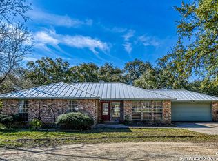 80 Cornet Ln, Poteet, TX 78065