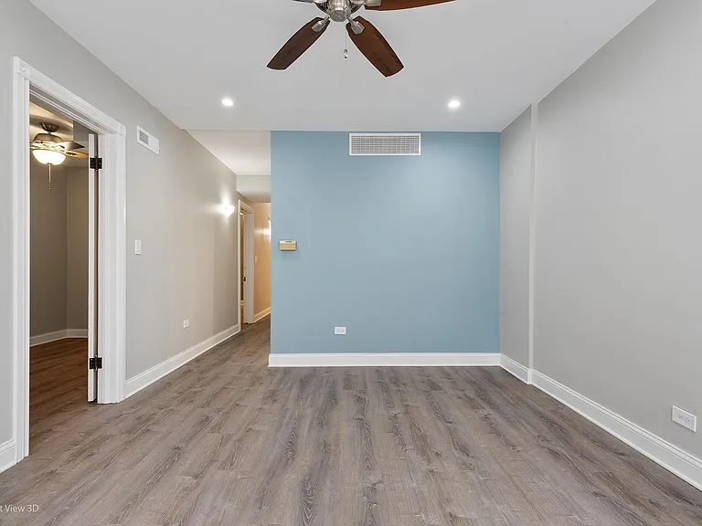 2230 W Augusta Blvd #1 — Photo 2