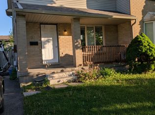 61 Ashley Cres, London, ON N6E 3P8