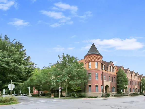 170 N Marion St #14, Oak Park, IL 60302