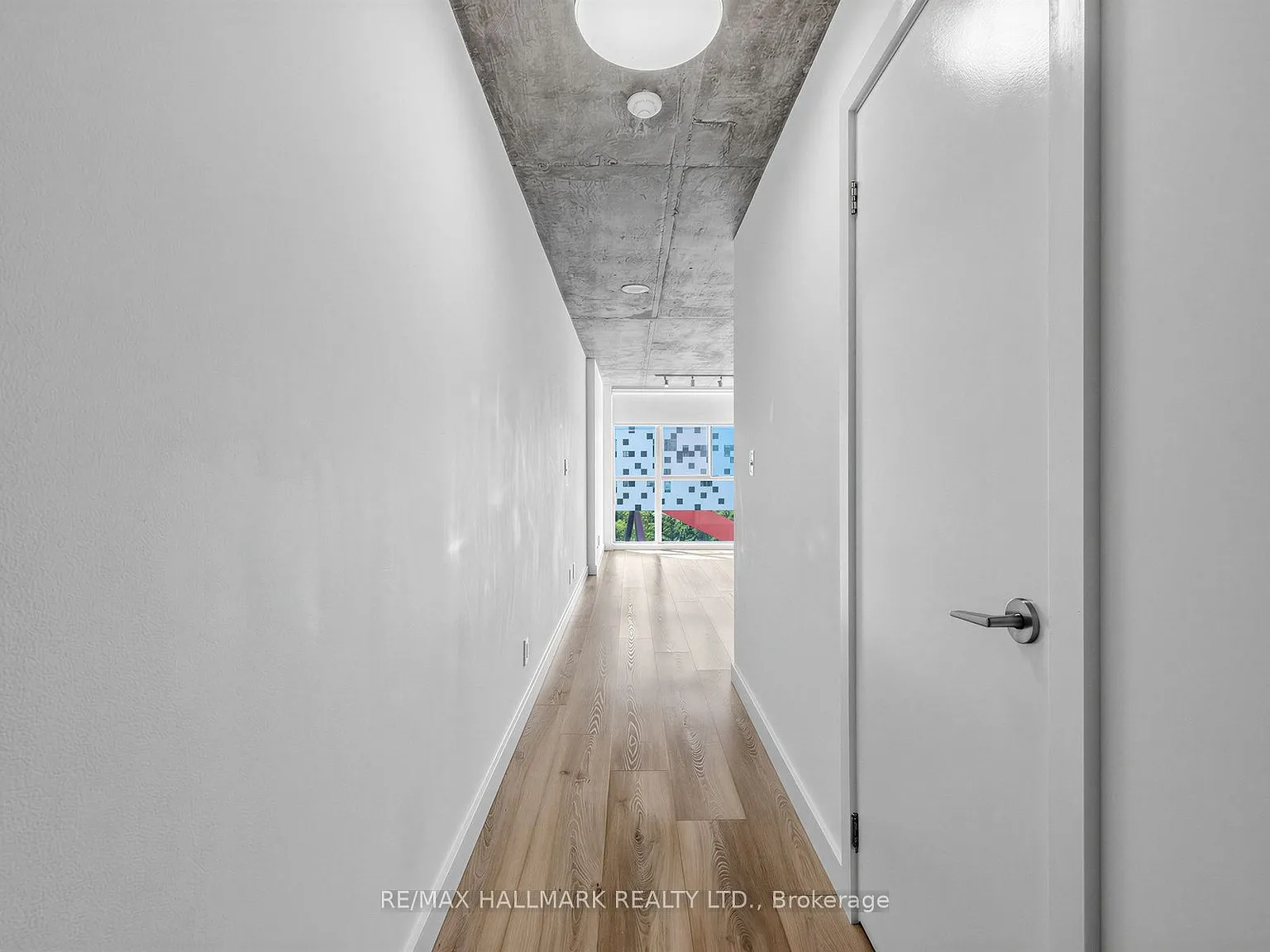 1 bed, $2,100 — Photo 3
