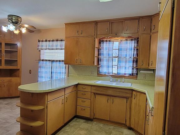 5th image of 107 Gillie Dr