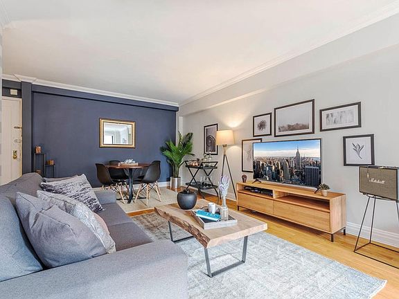 3rd image of 108 W 15th St APT 4F