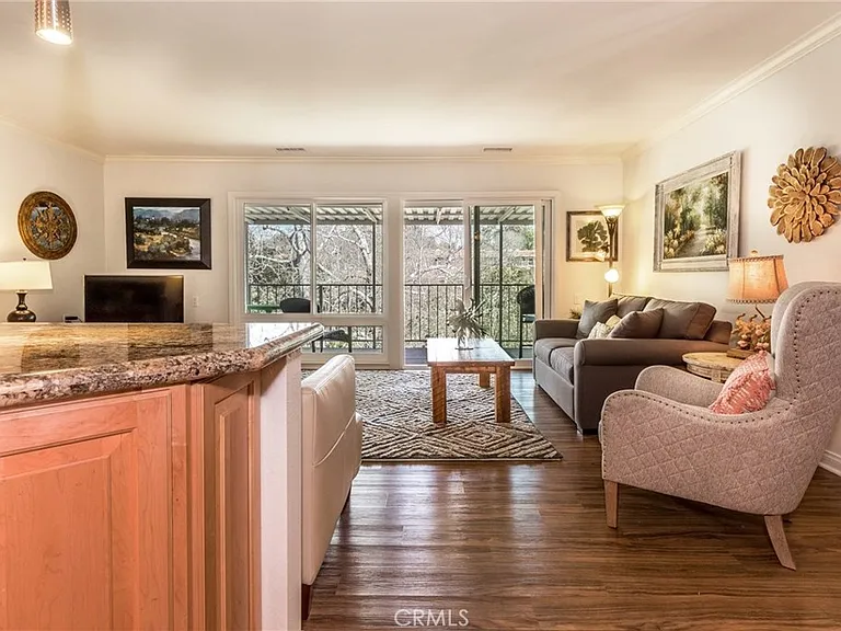 928 Avenue Majorca #O — Photo 21