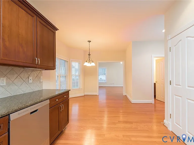 11412 Pinedale Dr — Photo 14