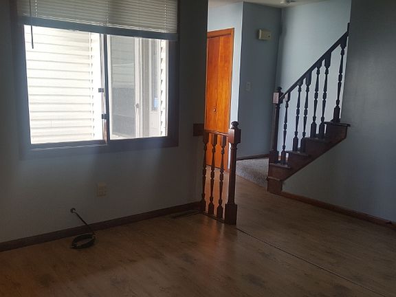 4th image of 1340 68th Ln N