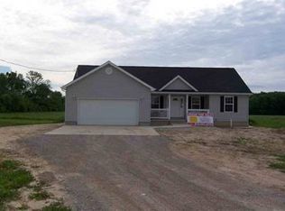 8348 N Bray Rd, Mount Morris, MI 48458