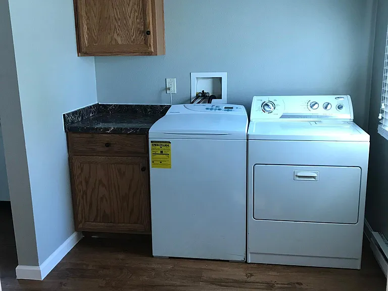 1316 E Carlisle Ave — Photo 2