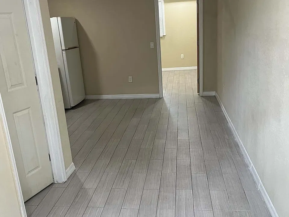 1409 W Burger St #1-3