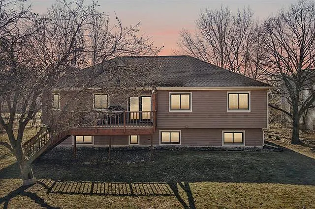1606 Manchester Xing — Photo 3