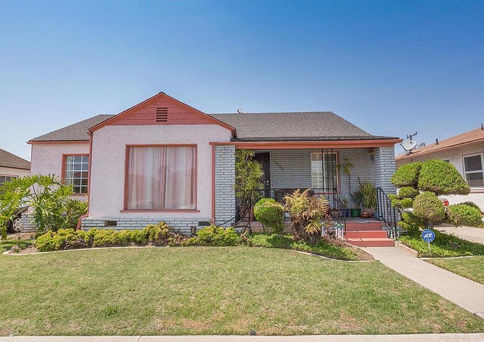 1st image of 10505 S Gramercy Pl