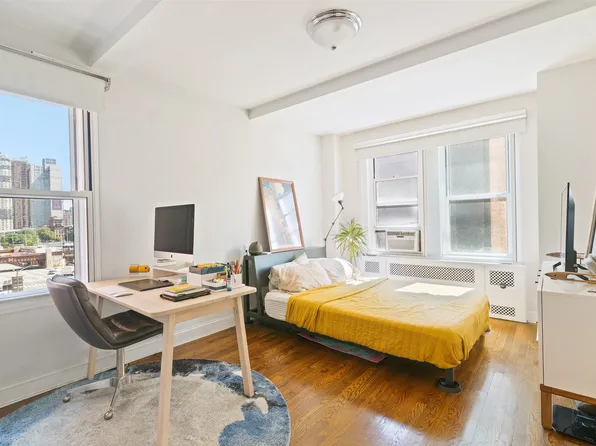 433 West 34th Street image 3 of 8