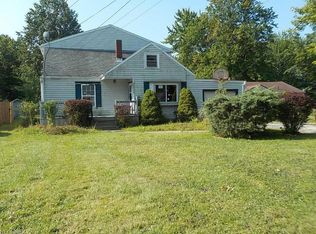 35768 Roberts Rd, Eastlake, OH 44095