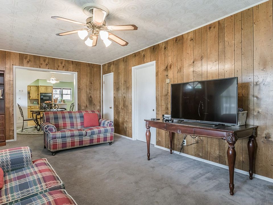 004_Living Room-2