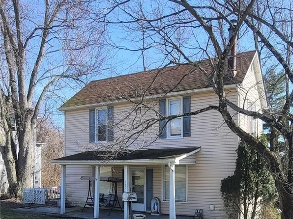 150 Woodrow Ave, Saint Clairsville, OH 43950