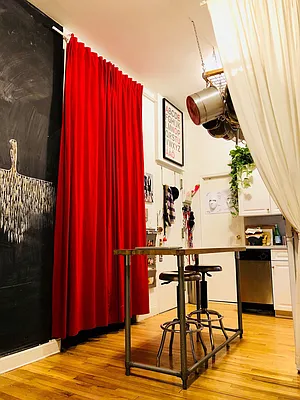 Rented by Compass | media 22