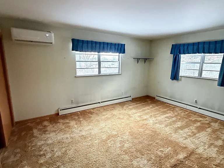 208 Southridge Rd — Photo 17