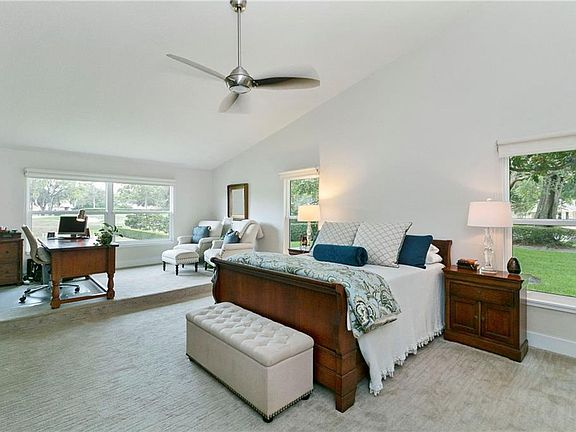 5th image of 7049 Edgeworth Dr