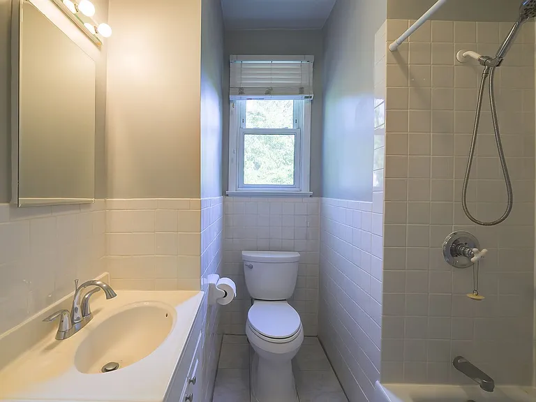 5188 Fulton St NW — Photo 28