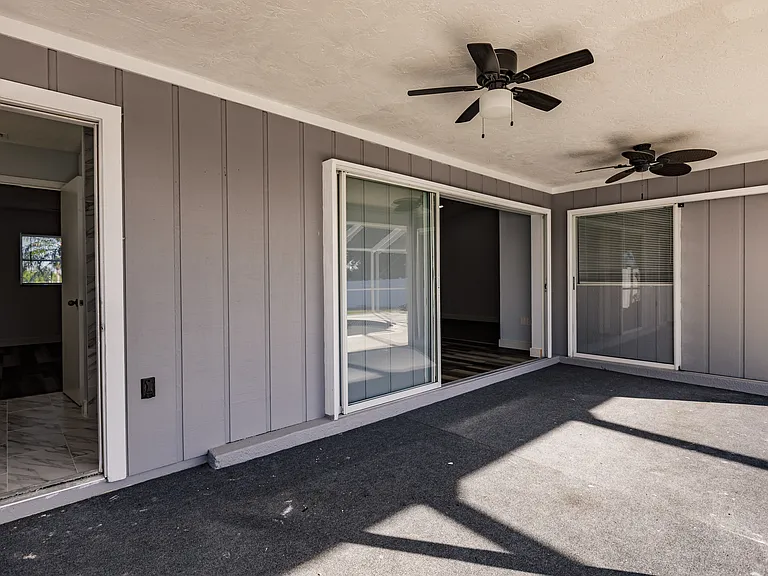 11065 Waterford Ave — Photo 33