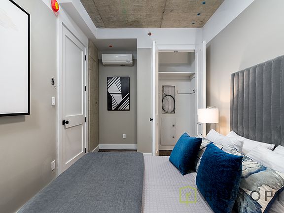 4th image of 187 Kent Ave #453