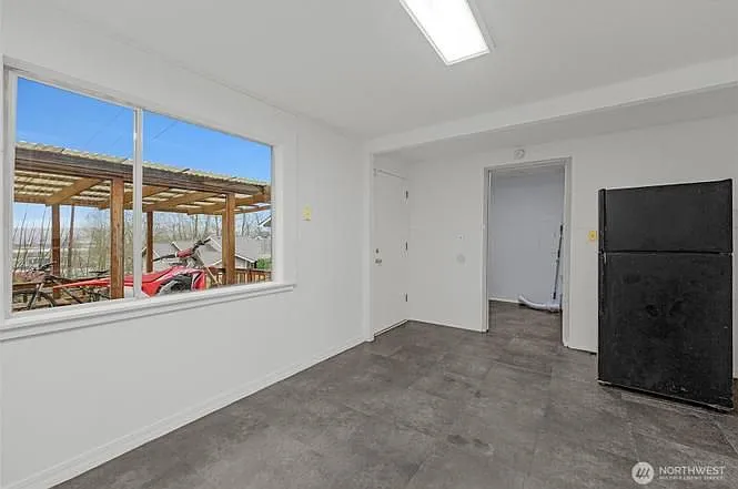 833 E Marine View Dr — Photo 12