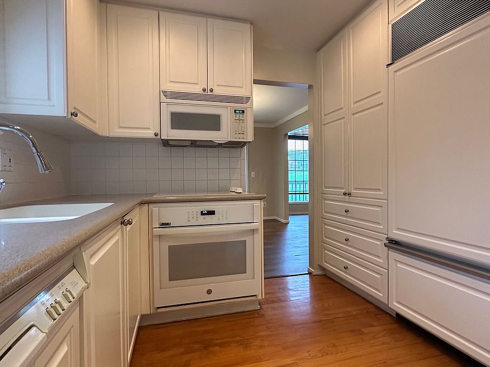 30320 Stratford Ct, photo 7