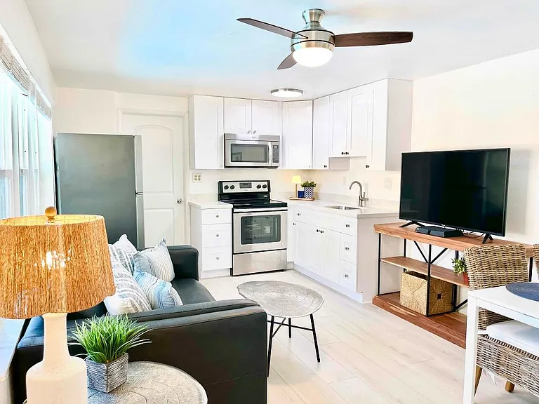 brand new kitchen / fully equipped