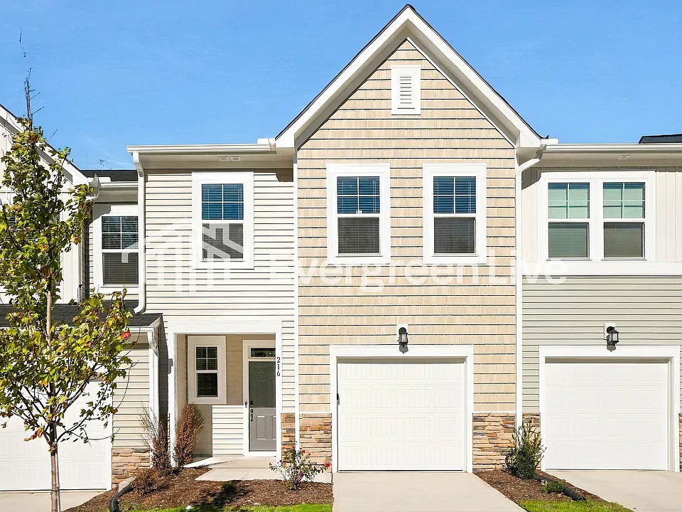 216 Tree Moss Ct