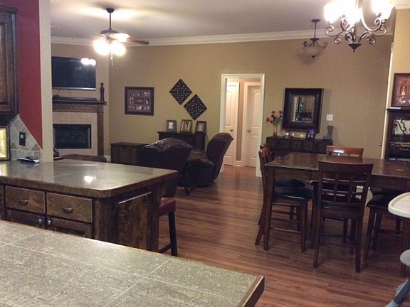 4th image of 601 Teal Cir