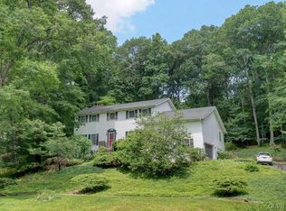 723 Tyler Dr, Stroudsburg, PA