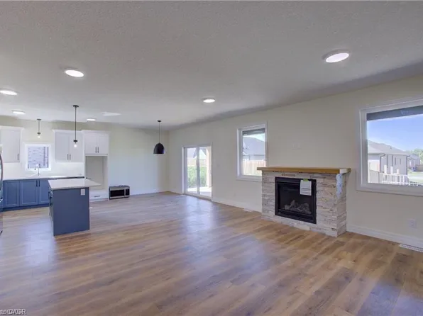 128 Pugh St, Milverton, ON N0K 1M0