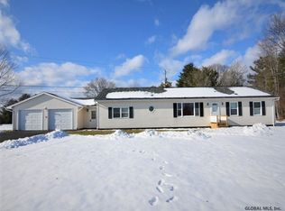 21 Newry Ln, Greenville, NY 12083