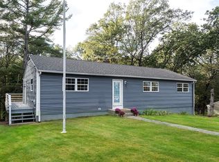 5 Patricia Ave, North Smithfield, RI 02896