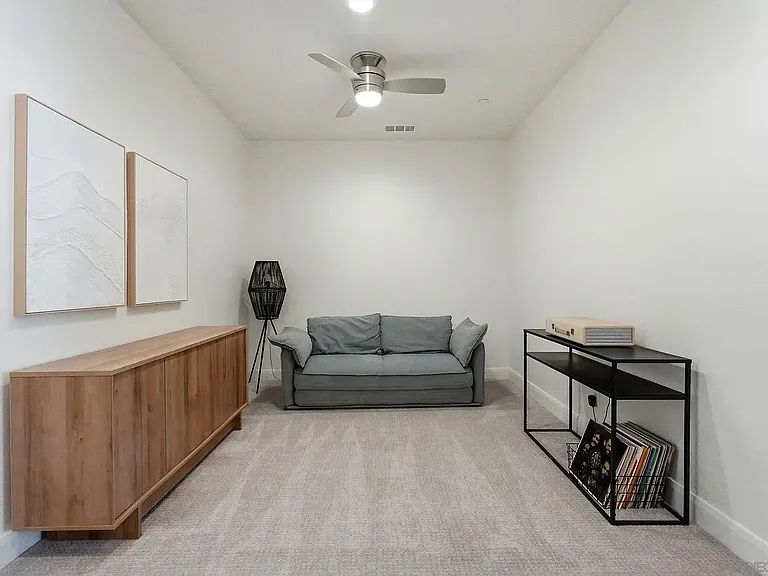 2464 Solara Ln — Photo 14